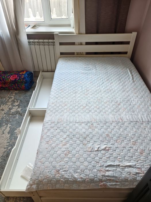 Продам кровать 120х200