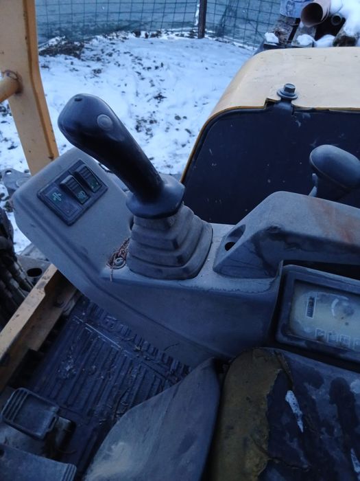 Vând mini excavator Volvo EC25