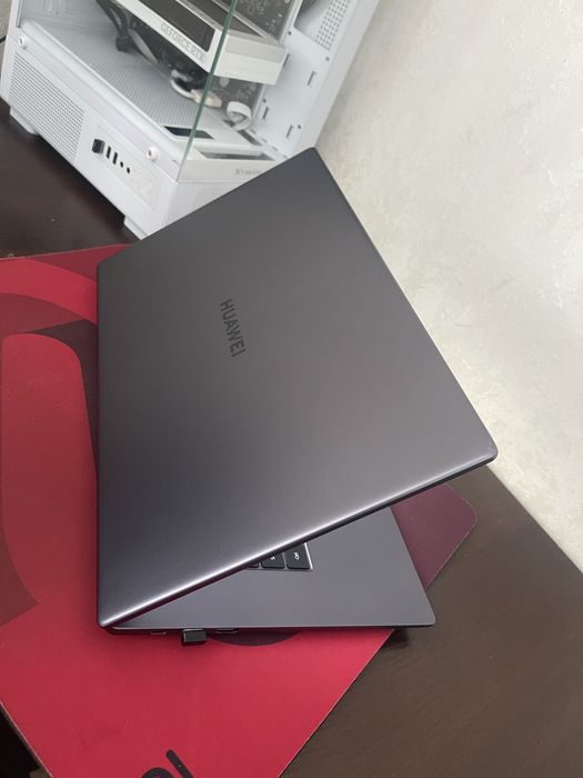 Продам huawei matebook d 15 i5