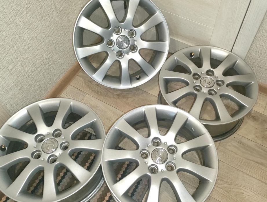 Продам диски R16 от Lexus ES300