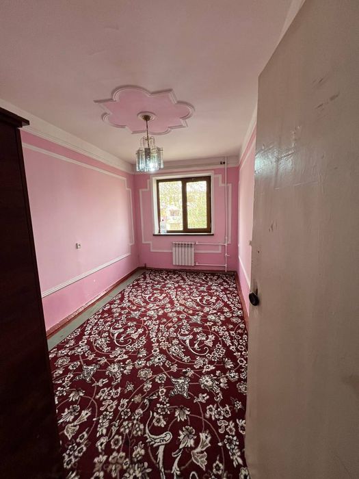 Nihol restoran yonida uchinchi qavat uch hona