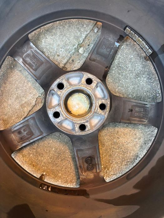 Vand jante aliaj Dezent pe 17”