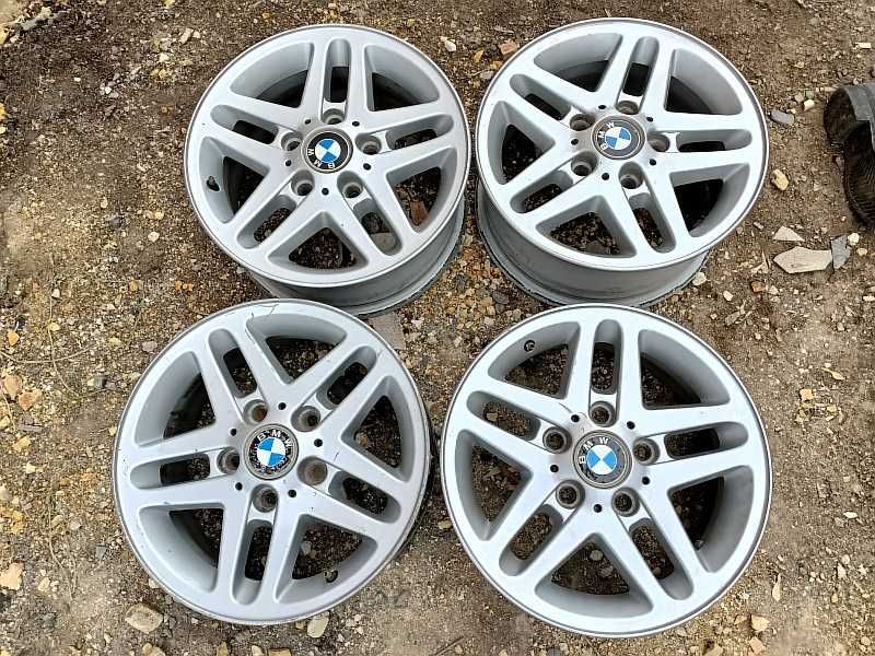 Продам оригинальные легкосплавные диски "53 стиль" на BMW 3