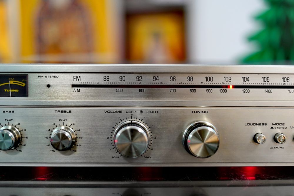 Amplituner AKAI AA-810