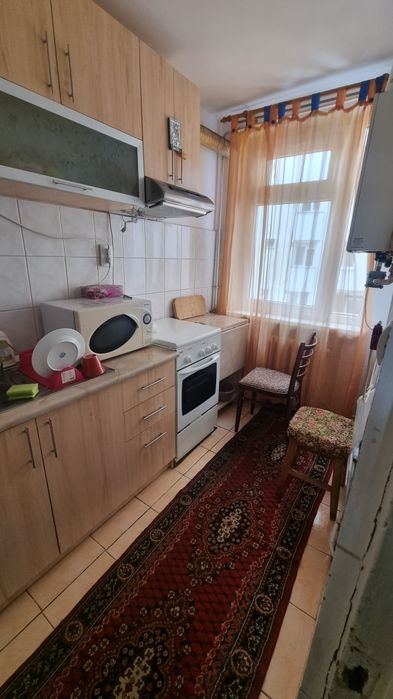 Garsoniera etaj 1 centru