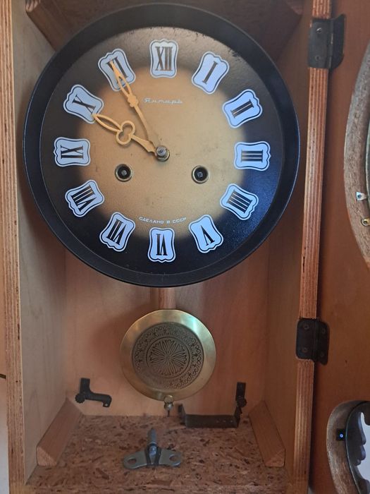 Ceas cu pendul, lemn masiv