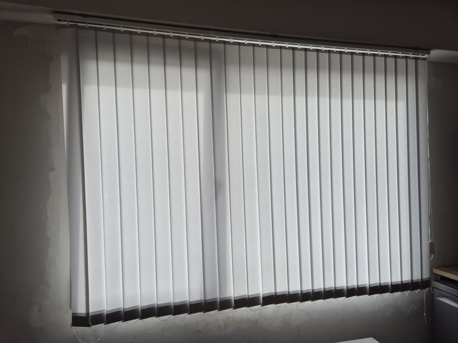 Щори  вертикални без лайсната