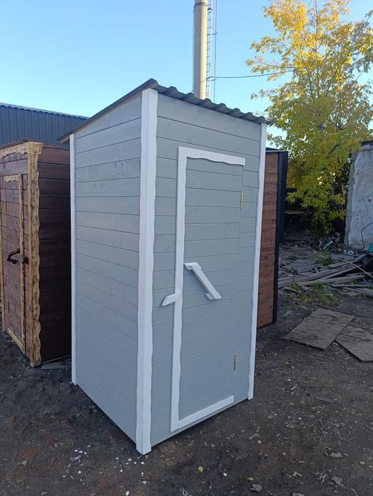 Продам туалет из сосны.