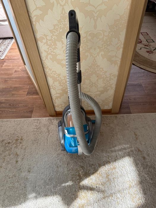 Пылесос, продам пылесос