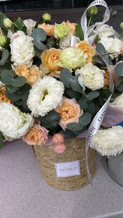 ромео цветы в корзинке