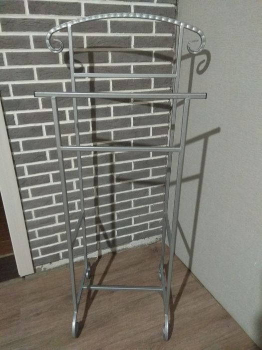 Вешалка напольная