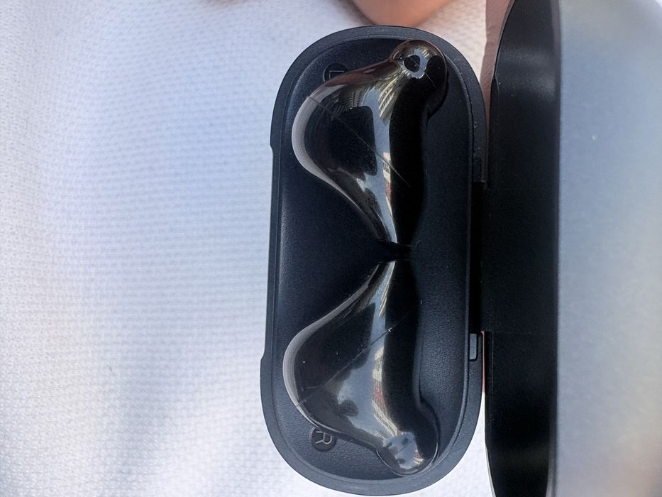 Philips Caști Wireless , rezistente la praf si la apa.