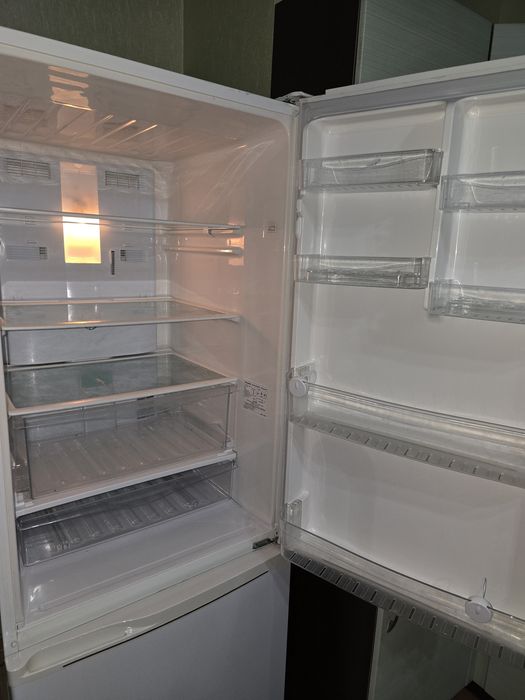 Продам холодильник