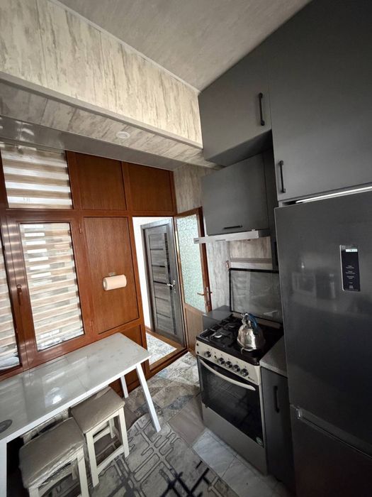 Продается 2 переделанная в 3 комнатная на тузель