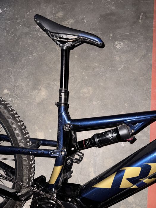 Bicicleta electrica Raymon FULL