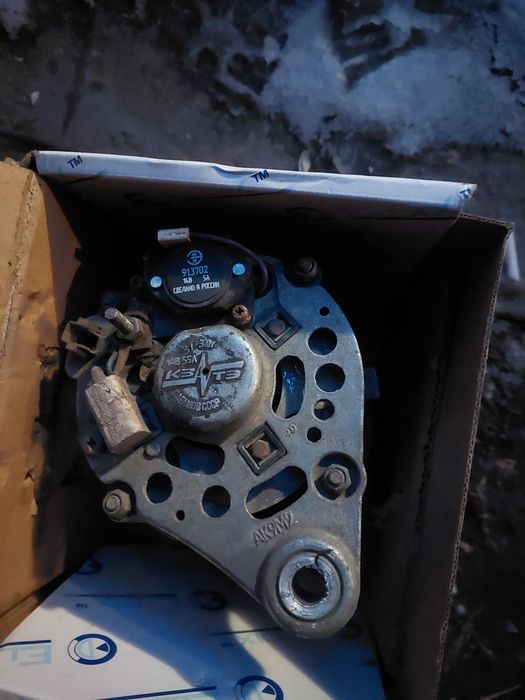 Продам генератор от приоры,генератор ваз