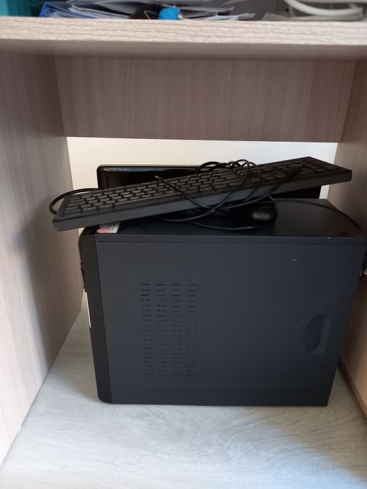 Продам компьютер рабочий