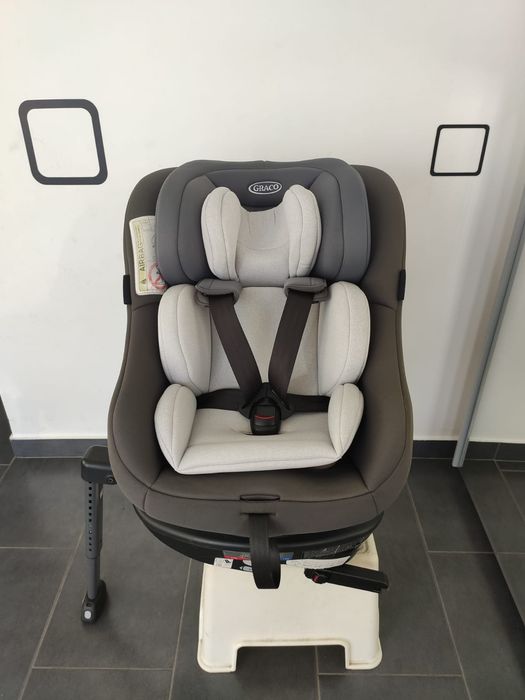 Scaun auto Graco Turn to Me Rotativ 360 grade pt. copii între 0-18 kg