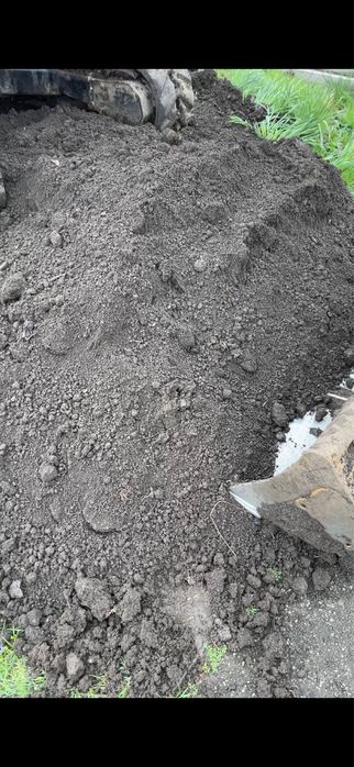 Transport pamant vegetal / nisip / pietris