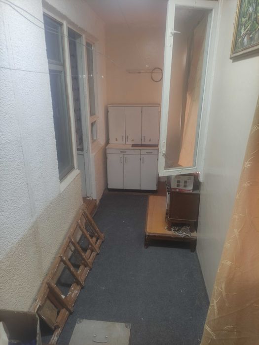 Продается 2 комнатная квартира в центре