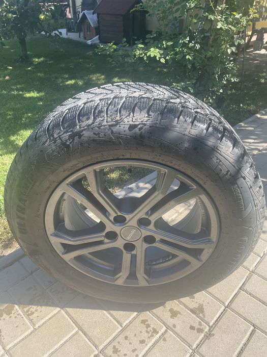 Set roti complete iarna Toyota RAV4 R17 – jante aliaj cu anvelope Goodyear UltraGrip 225/65 R17