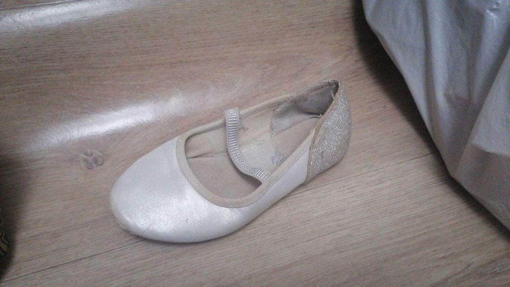 Даром Обувь разная