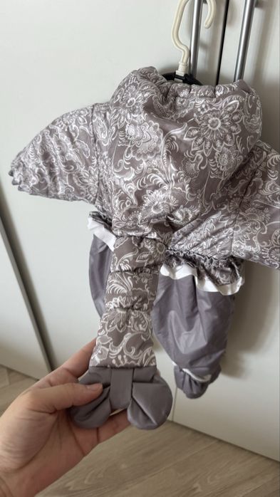 Продам комбинезон трансформер для девочки р.68