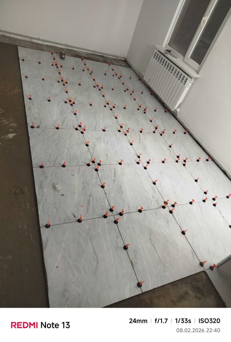 Бригада строителей из Узбекистана