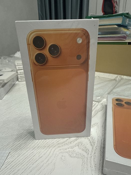 Продам Iphone 17 Pro max