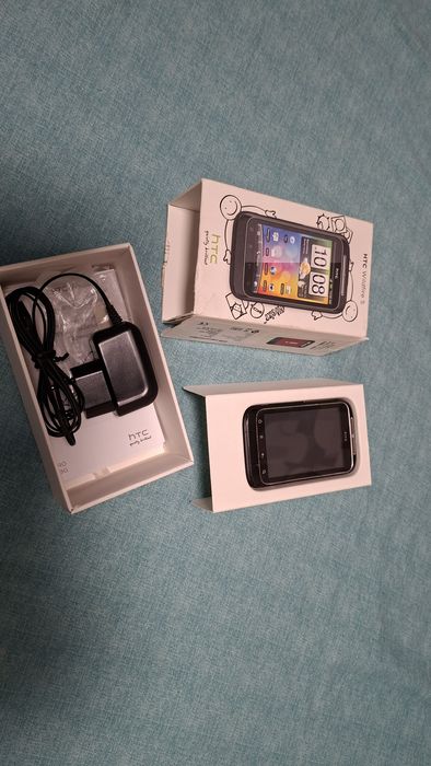 Смарт телефон HTC Wildfire S