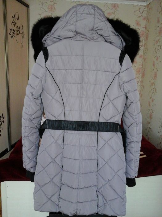 Продам: Пуховик..