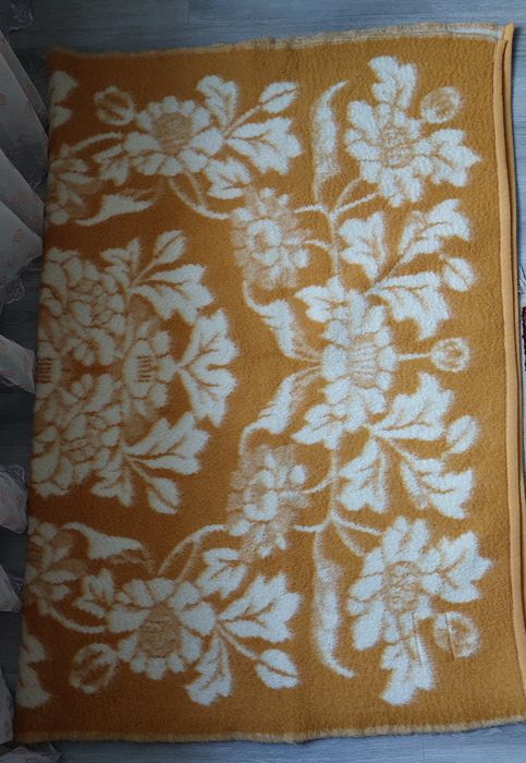 Одеяло из верблюжьей шерсти