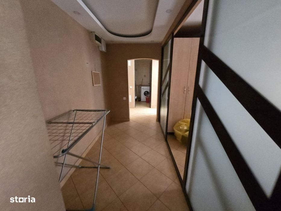 Apartamnt 3 camere Semicentral, PS-uri,  etaj 1
