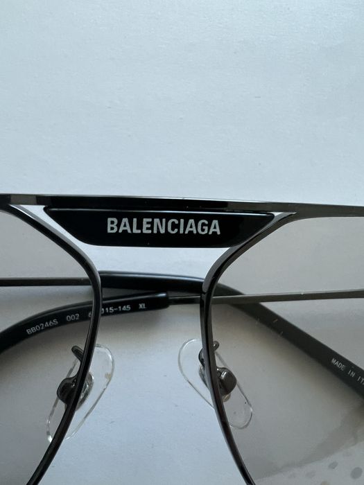 Очки солнезащитные balenciaga