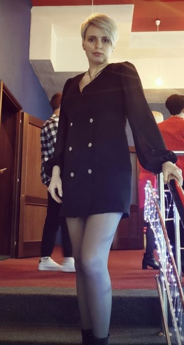 Платье  стильное новое