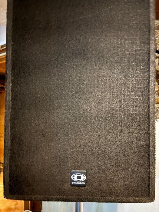 Vând boxe Dynacord F150