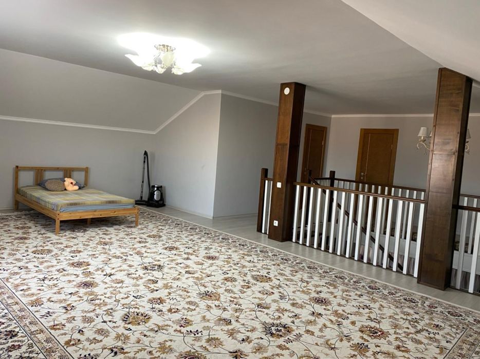 Мансард уй сатылады