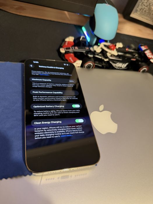 Iphone 14 pro max gold