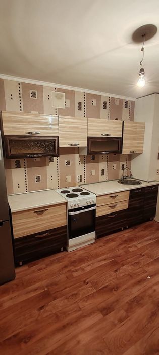 Продам холодильник и плитку