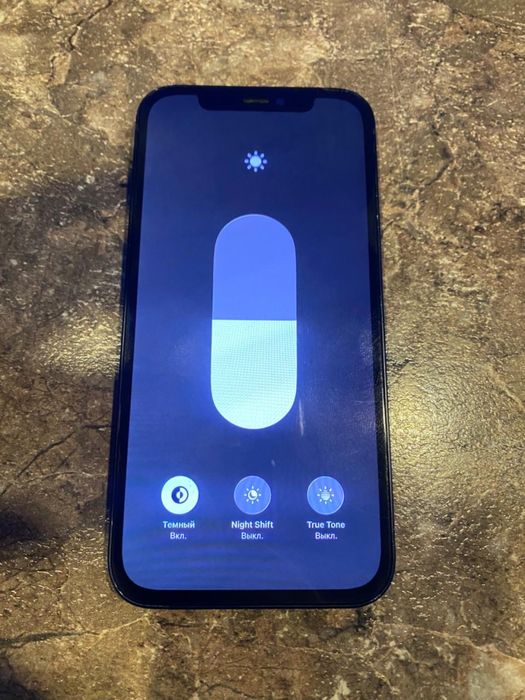 Айфон 12 на 64 гб