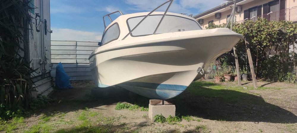 Лодка Shetland 498 cabina