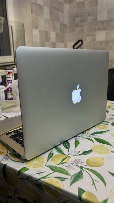 Mac Book Pro 11,1