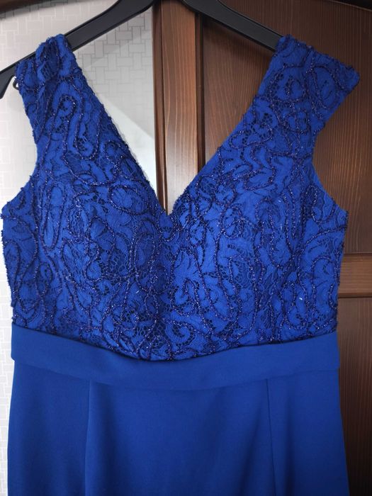 Rochie eleganta cu trenă