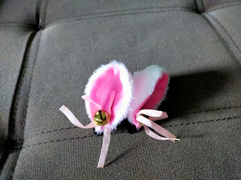 Заколка виде уши кошек