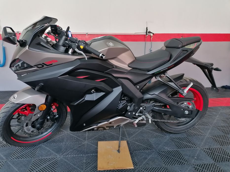 Motocicleta 125cc Motobi