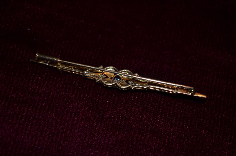 BROSA AUR 18K cu Diamant Oval de 0.50ct - Art Deco -Vintage - 5g. !