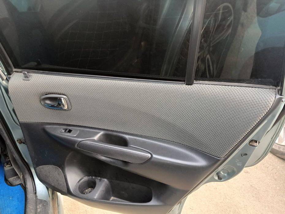 Продам Мазду Премаси