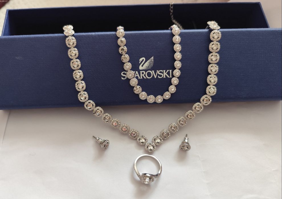 Set Swarovski Mesmera