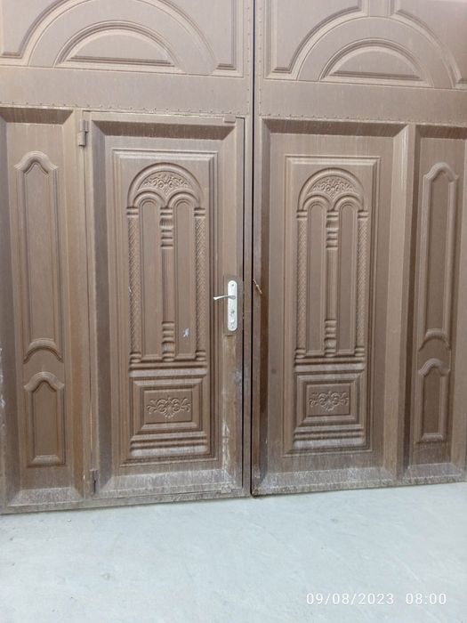 Hovli sotiladi 5 sòtix