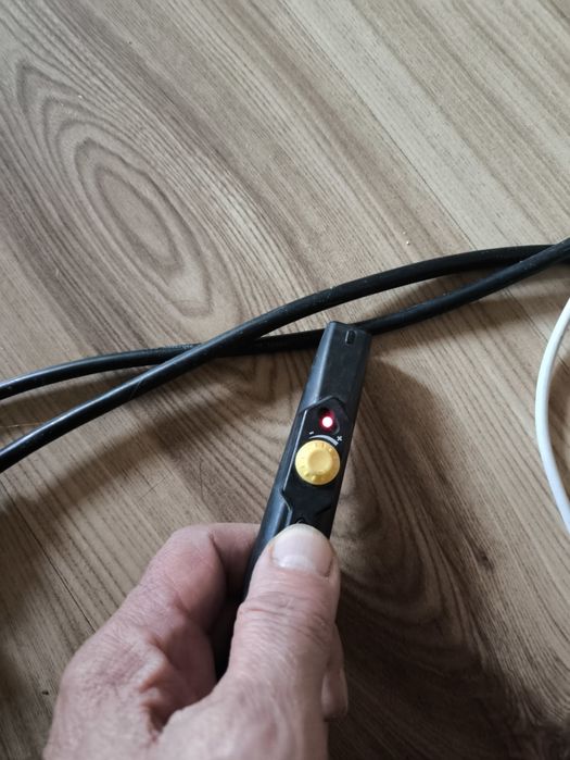 Инструменти за електро техници два детектора